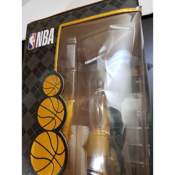 Lakers Lebron James Funko Gold NBA - Picture 7 of 7
